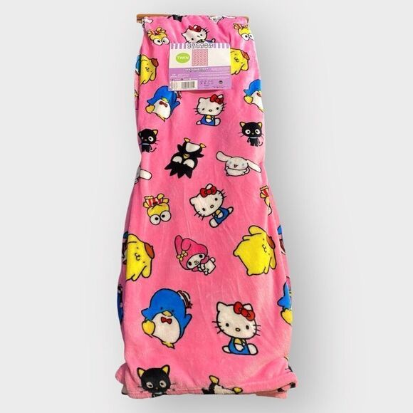 Hello Kitty And Friends Plush Soft Touch Twin Pink Throw Blanket 60" x 90" NWT - Picture 1 of 8